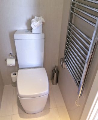 Toilet - Bồn cầu - là thiết bị 100% công trình xây dựng nào cũng có . Anh : Wikipedia
